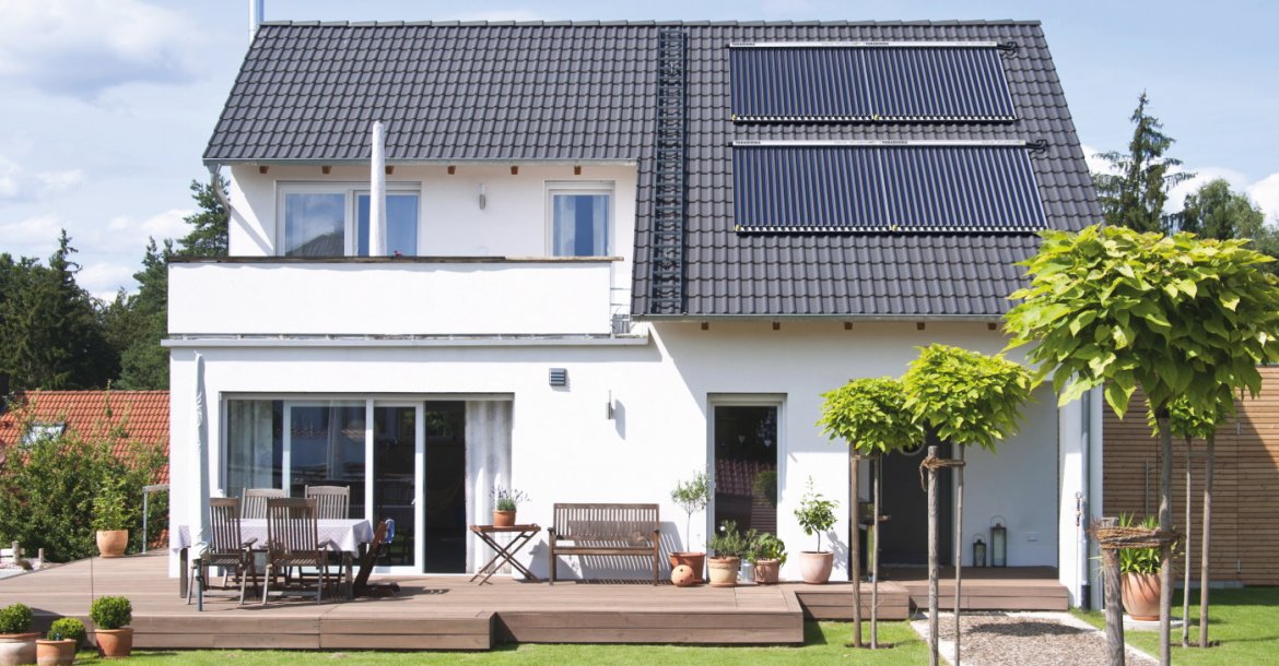 Solarthermie auf dem Dach - Foto: Paradigma