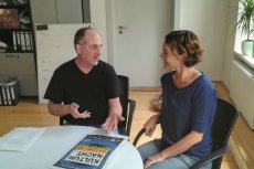 Carolin Mayer und Christian Pfeifer im Gespräch mit agzente plus (Foto: Thomas Dombeck) 