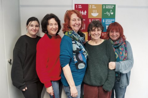 Das Team im Agenda-Büro. V.l.n.r. Emelie Richert, Regina Eckhardt, Petra Schmitz,  Heidi Fellermaier, Sabine Keller-Böhm.