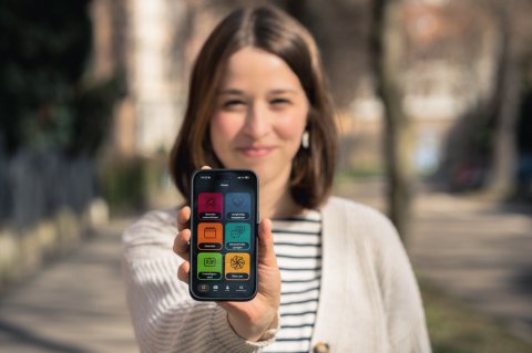 Die App ist in allen gängigen App-Stores zu finden. Foto: PuraMedia