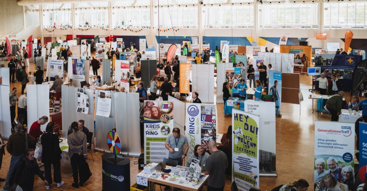 Die Donauhalle wurde zum Treffpunkt für alle, die Engagement leben, ermöglichen oder neu entdecken möchten. Foto: Elisabeth Hahn